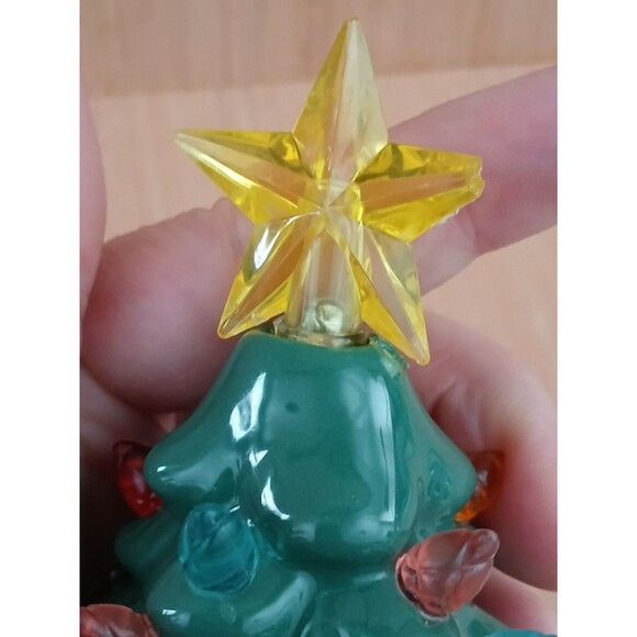 Mini Ceramic Christmas Tree with Lights & Star - small flaw - battery operated - Picture 13 of 14